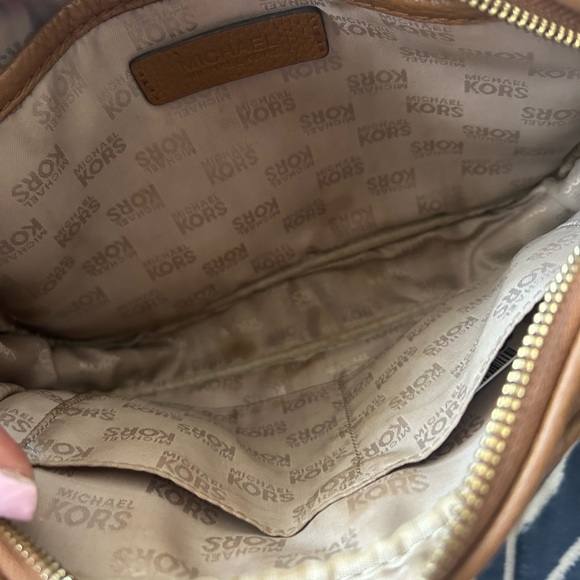 Caramel Michael Kors crossbody - Picture 10 of 10
